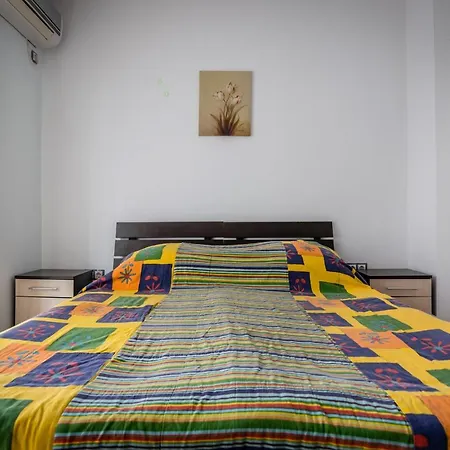 Cozy One-bedroom In Night Breeze * Burgas