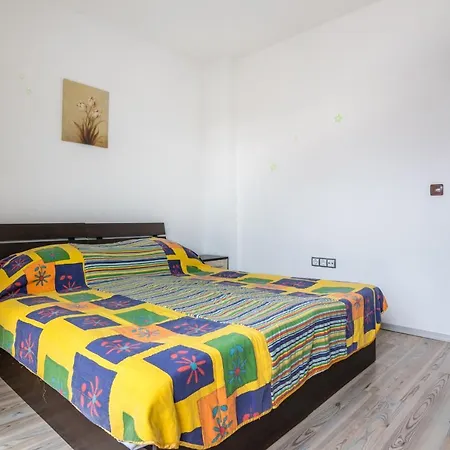 Cozy One-bedroom In Night Breeze Apartamento *